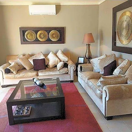 Villa Stunning 3 Bed With Pool- Golf Budens