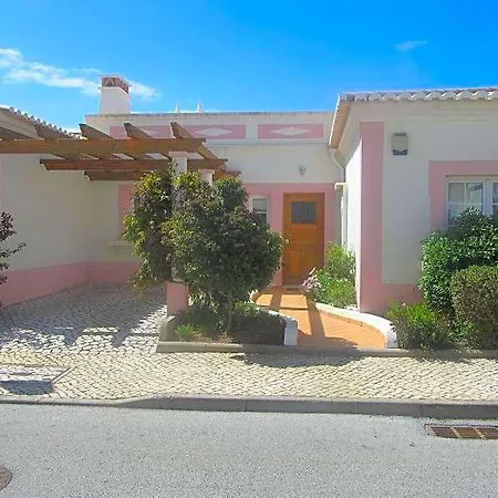 Stunning 3 Bed With Pool- Golf