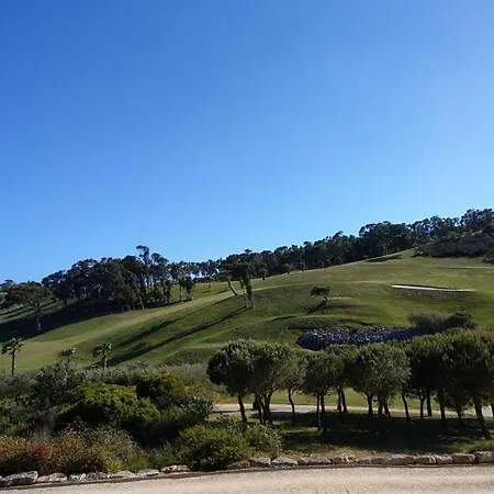 Stunning 3 Bed With Pool- Golf 布德恩斯